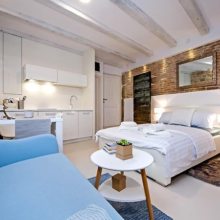 Luna Rooms And Studios Rovinj Ngoại thất bức ảnh