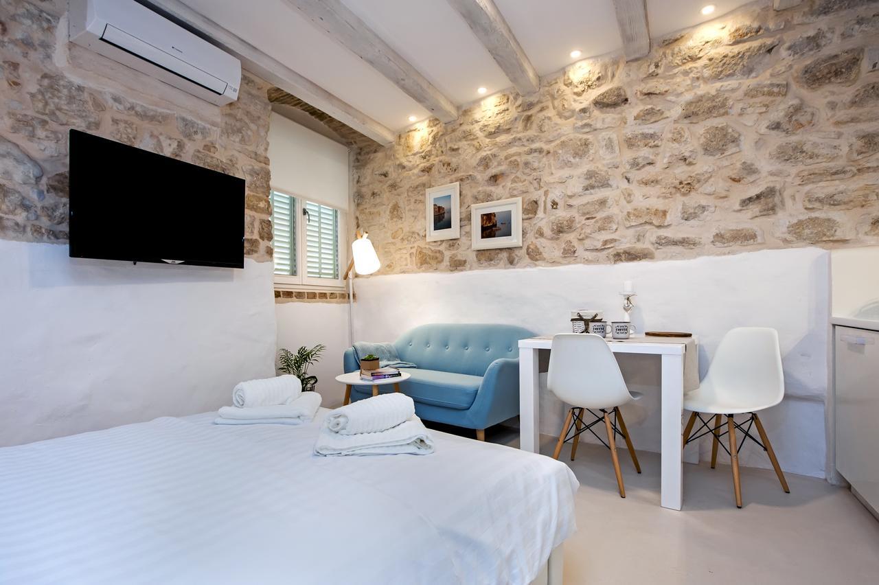 Luna Rooms And Studios Rovinj Ngoại thất bức ảnh